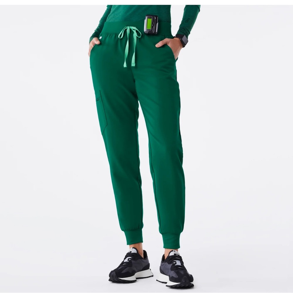 Figs “Zamora” Jogger scrub bottoms size women’s S